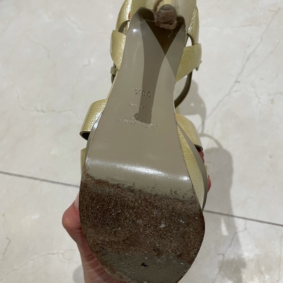 Yves Saint Laurent cream tribute heels - Picture 2 of 4